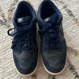 Nike low dunks